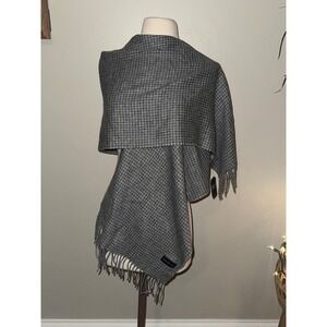 Abercrombie Fitch Houndstooth Scarf Shawl Wrap Gray Fringe Women
